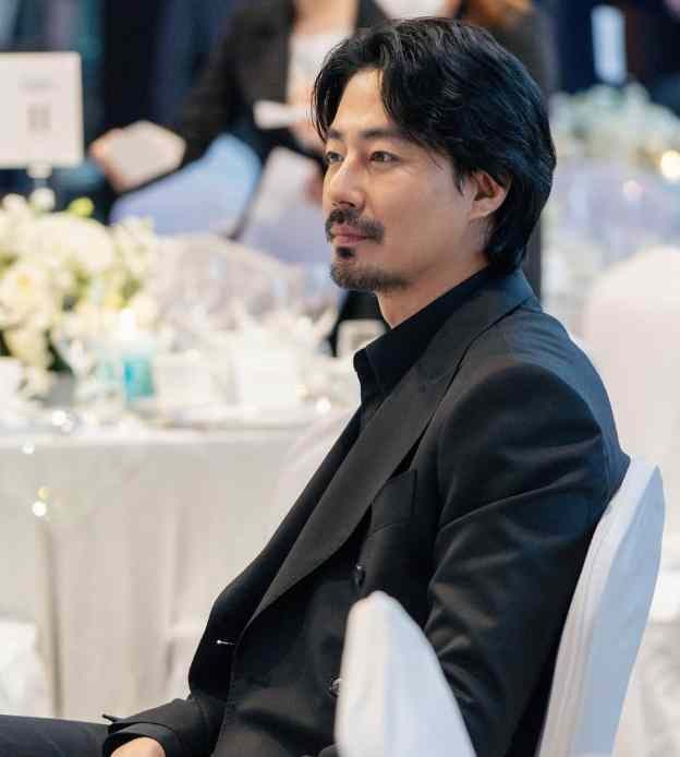 조인성 수염 사진, 3년 지나서야 풀린 진짜 이유