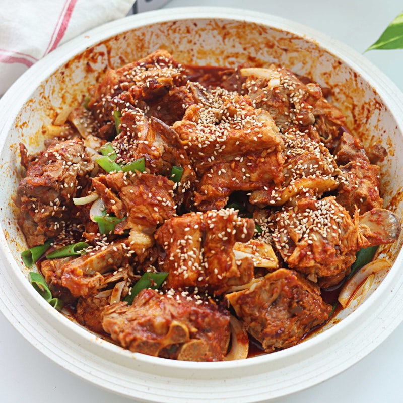 매운 돼지등뼈찜 레시피 또 먹고 싶은 뼈찜 양념 만들기