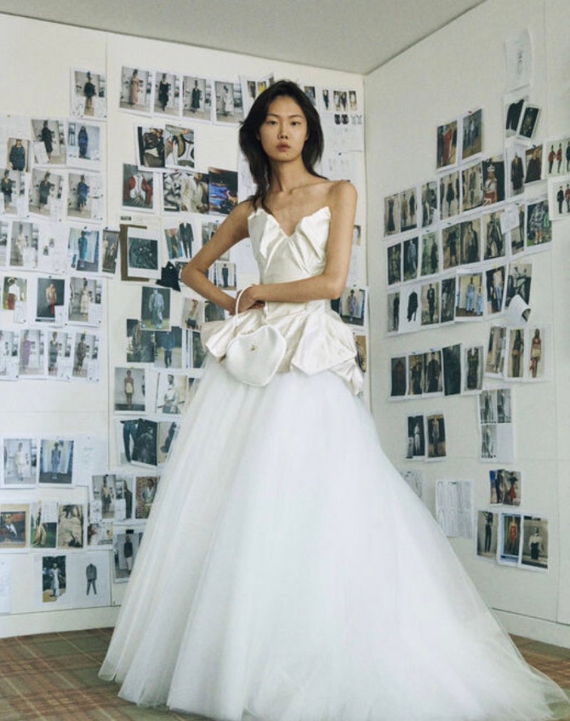 [wedding] 섹스앤더시티 캐리의 웨딩드레스 비비안 웨스트우드, 정가는 얼마나 할까 ?
