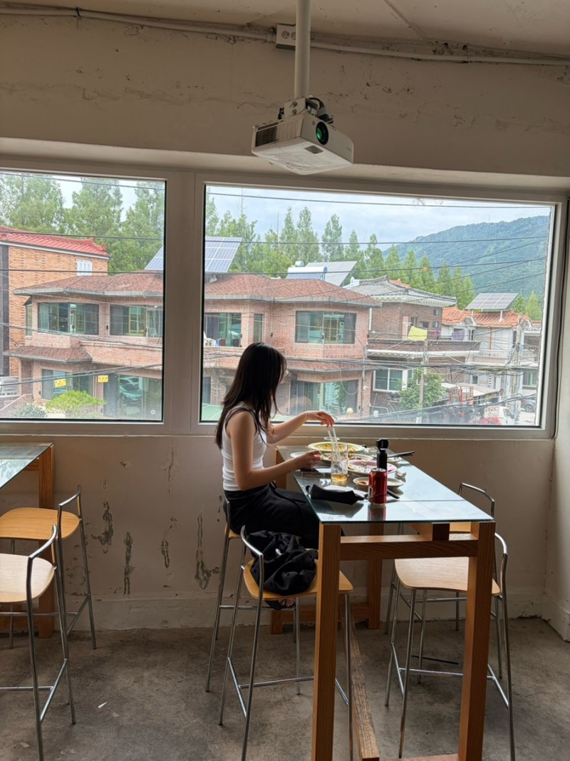 (창원 가로수길) 애견동반 맛집 고포리, 메뉴판 정복하고 싶은 곳! / 가로수길 카페 롱테일커....