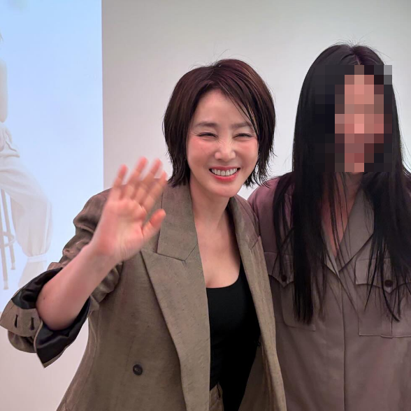 "곧 60대 맞아?.." 900샷까지 맞는다는 김성령, 동안 비결과 젊어 보이는 이유