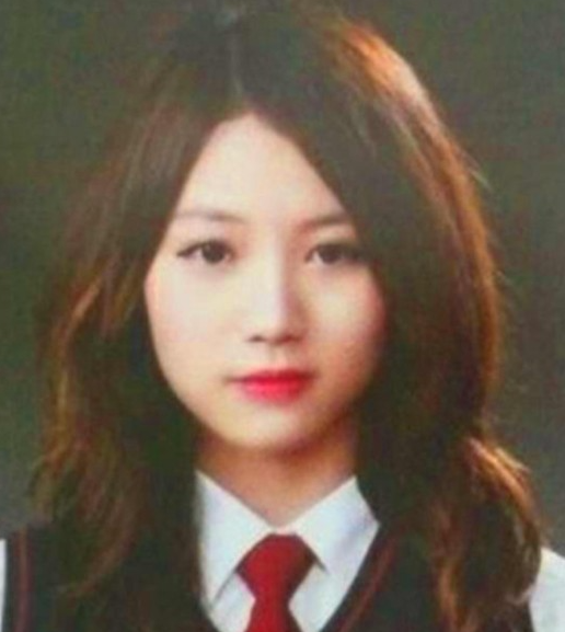 "저한테 기획사 60곳이 줄섰어요" 알고보니 울산 최고 얼짱이었던 유라가 전하는 반전 사연