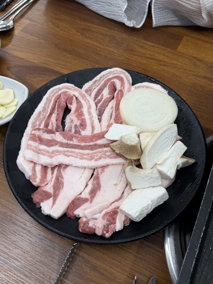 엄가네시골집24시얼큰한뼈해장국 사진 2