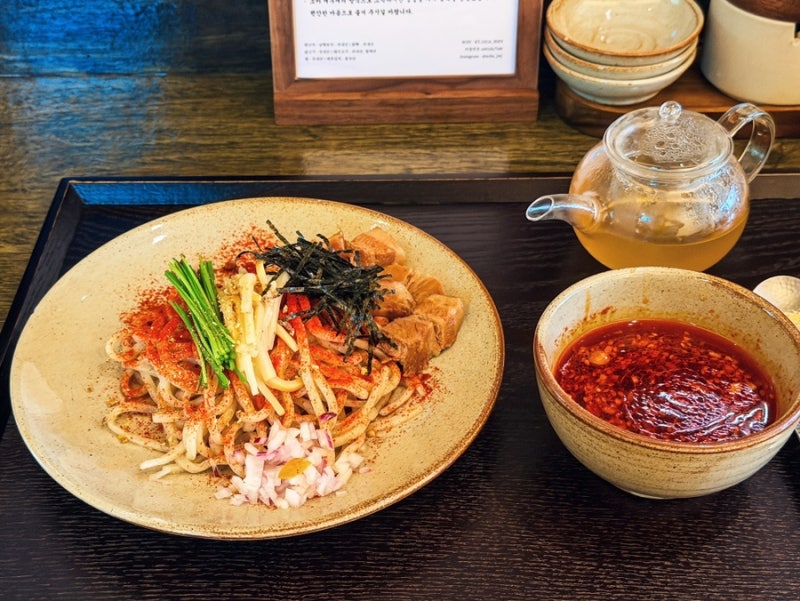 #. 부산 · 남천 | 소바재우재, 유자소바L · 수제만두