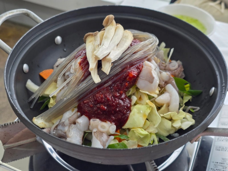 속초 등대해수욕장 근처 맛집 영랑동 오션뷰 밥집 등대곳간