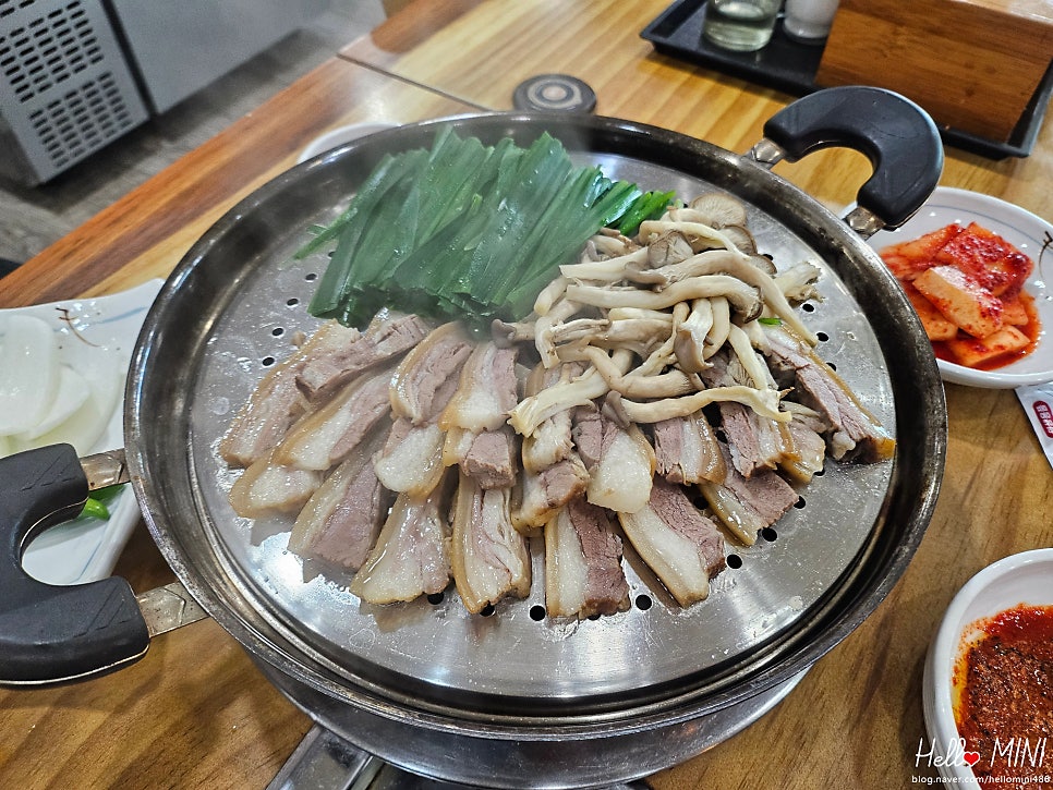 동궁염소탕 사진 2