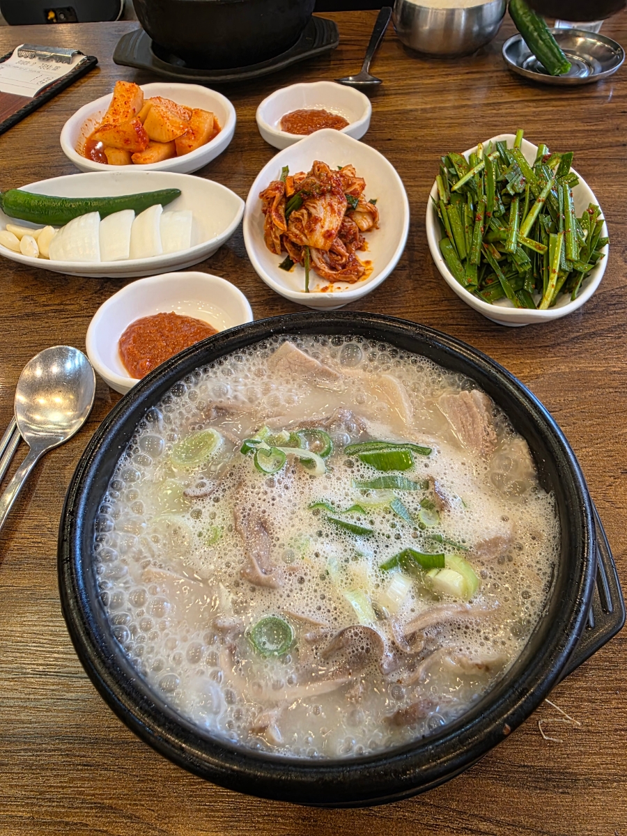 시골한방돼지국밥 엄궁본점 사진 3