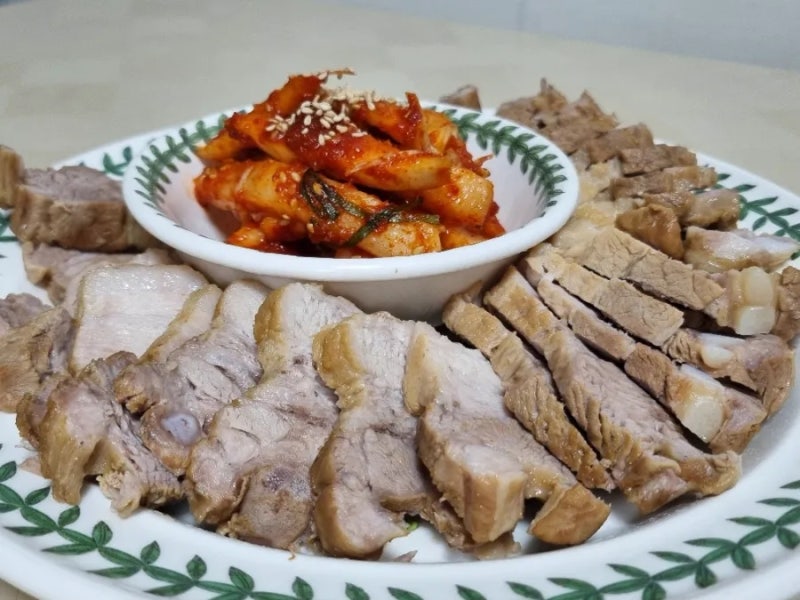 말복 집밥, 된장 한 숟갈이면 끝! 잡내 없이 촉촉한 삼겹살 수육 레시피｜집에서 보쌈 시리즈....