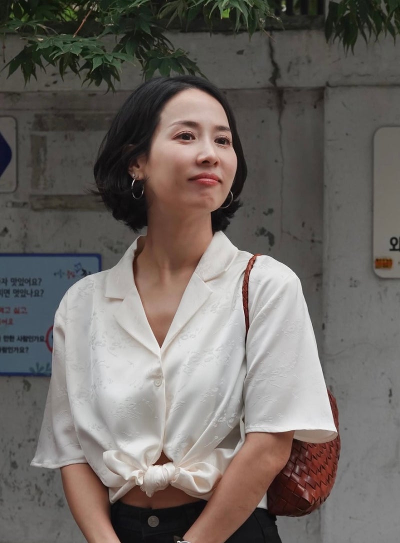 "당연히 명품인 줄" 조여정 데일리백으로 화제된 50만원대 드래곤디퓨전 로잔나 가방