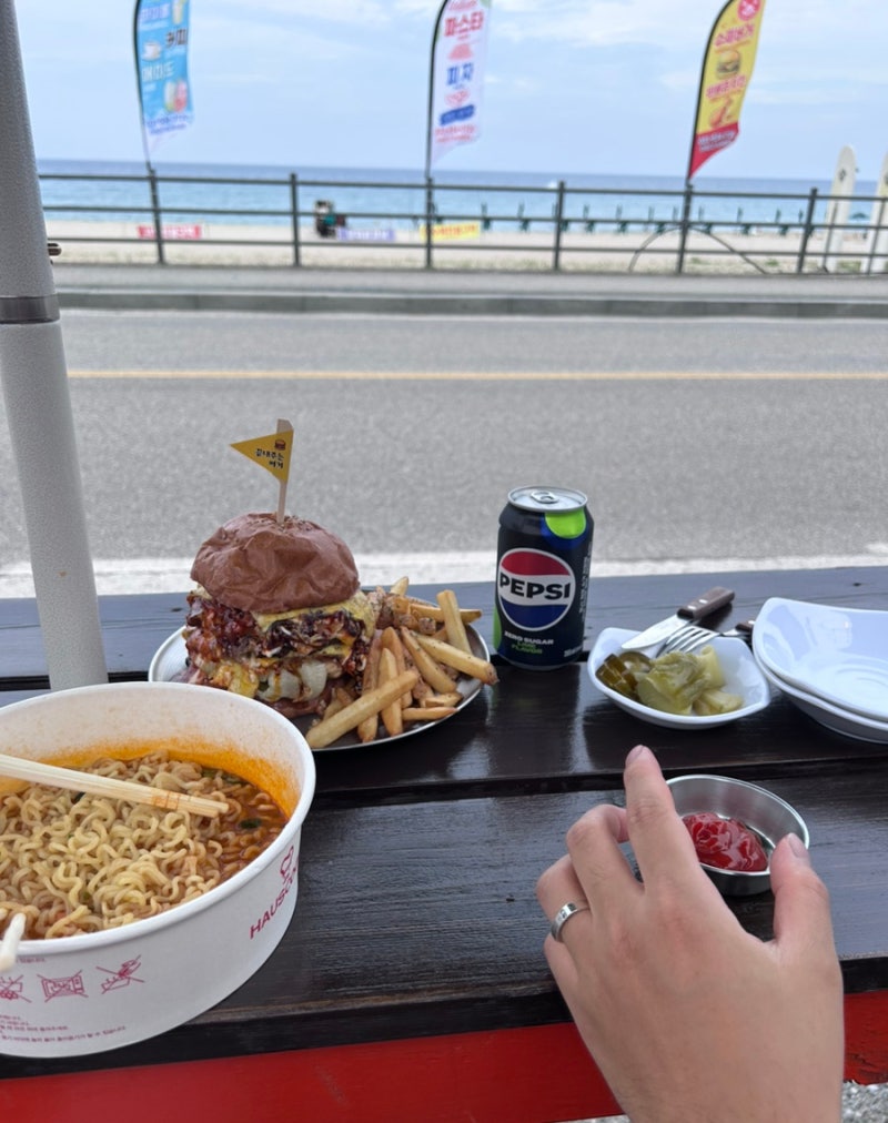 강릉 금진해변 수제버거 맛집 / 오션뷰 맛집 [디스코버거 본점]