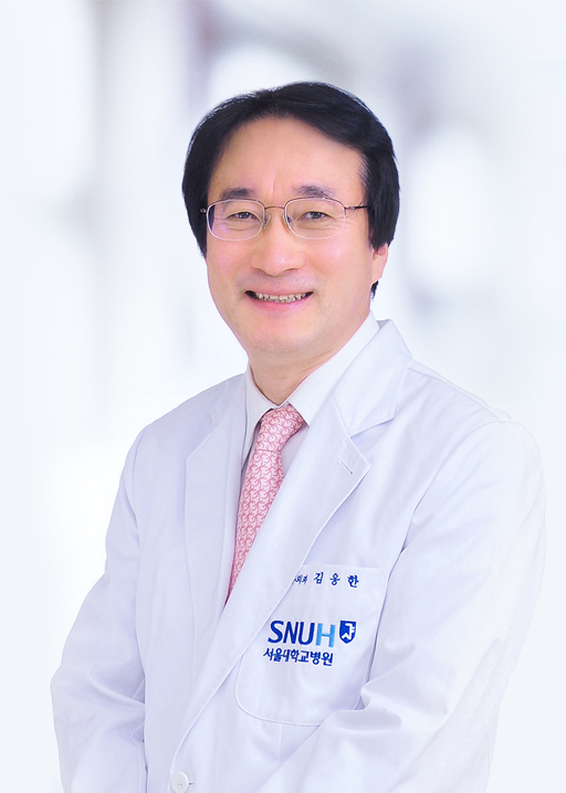 서울대병원 소아흉부외과 <b>김웅한 교수</b>, 35년간 8천 명 아이들... 