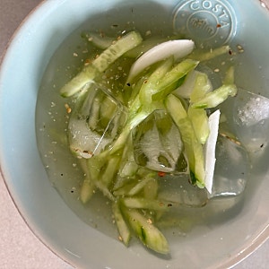 동치미육수로 만드는 오이냉국 레시피, 초간단 여름 별미 만들기