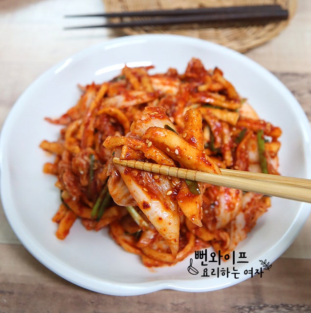 무생채 만드는 법 오독오독 보쌈 무김치 황금 레시피