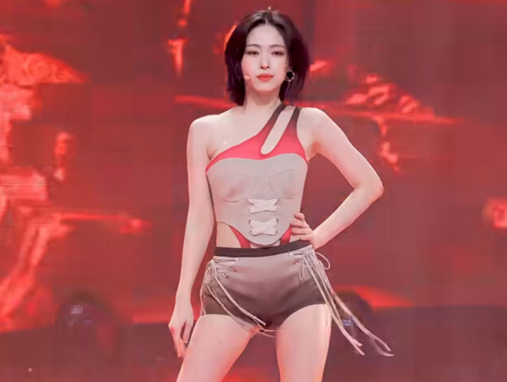 있지 류진 THAT’S A NO NO 무대 의상 해프닝, 직접 밝힌 당시 상황