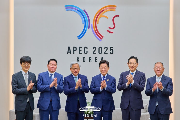 李대통령, 샘 올트먼·<b>젠슨 황</b> 연쇄 <b>면담</b>…靑 '대형 AI 계약... 