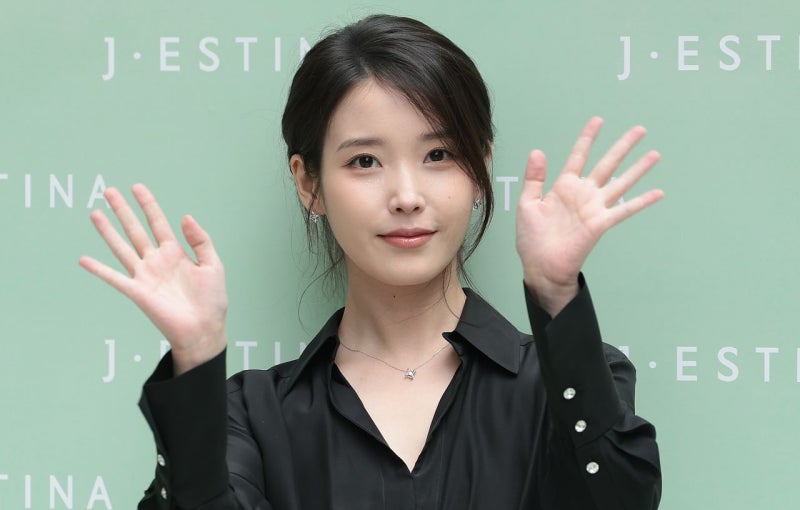 끝내 콘서트 취소한 아이유, 팬들 오열하게 만든 끔찍한 병명!(이관개방증 증상 치료 원인 총....