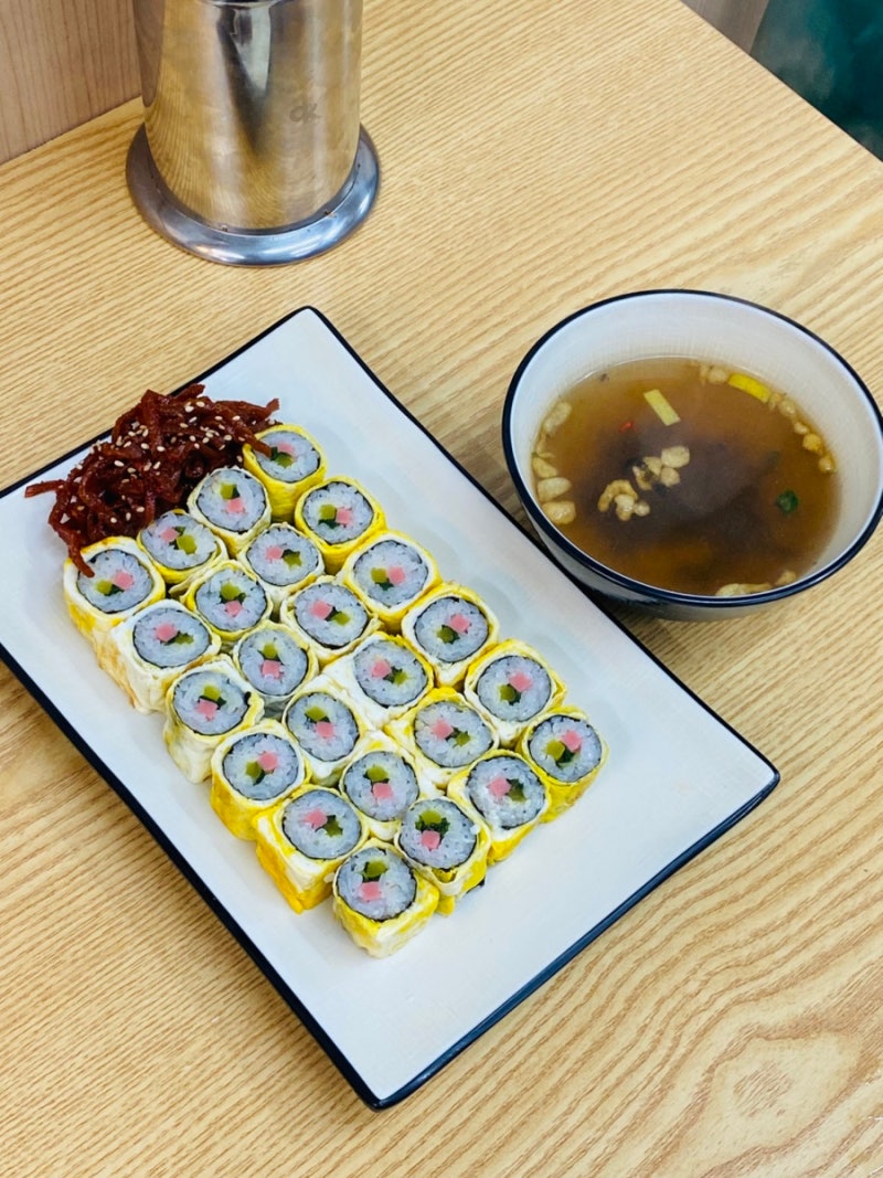 천호역 혼밥하기 좋은 생활의달인 김밥 맛집 달인즉석계란말이김밥 성내직영점