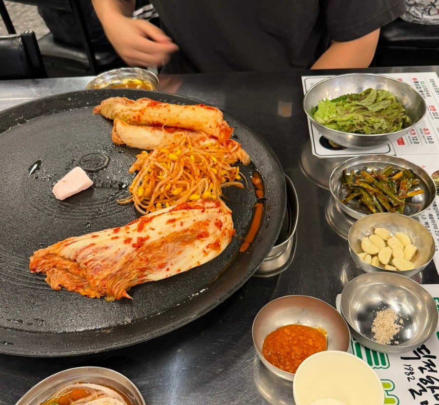 골목솥뚜껑삼겹살 탄현본점 사진 6