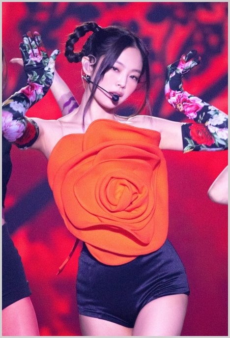 "Directed by JENNIE" 뜬 순간, 팬들이 처음 한 말이 있어요