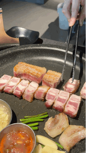 포항 효자 맛집 구워주는 고기집 돈 효자점 삼겹살 솔직 후기