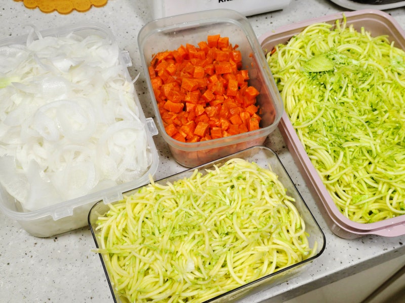 전동채칼 추천 야채슬라이서로 10초면 끝! 키즐 멀티 미니 만능다지기