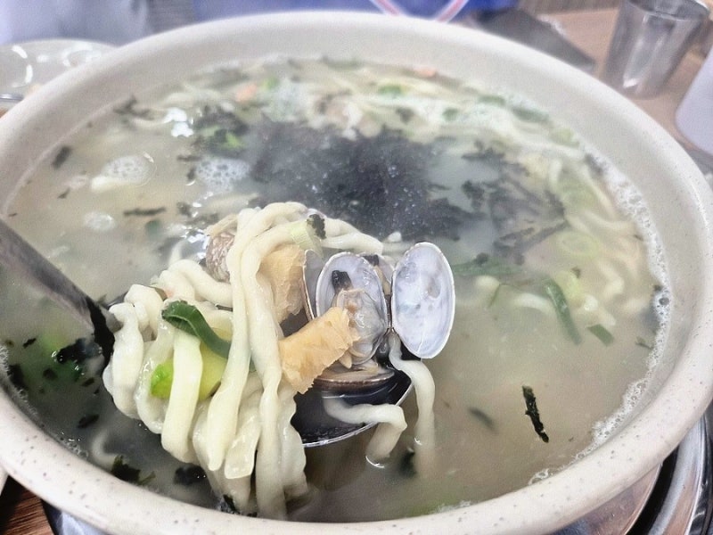 잠실 칼국수맛집 진짜 시원한국물 토마루해물칼국수