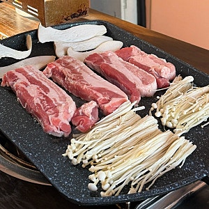 신부동 근처 천안 야외바베큐장 도솔캠핑앤그릴, 아이들 놀기좋은 수영장 구비