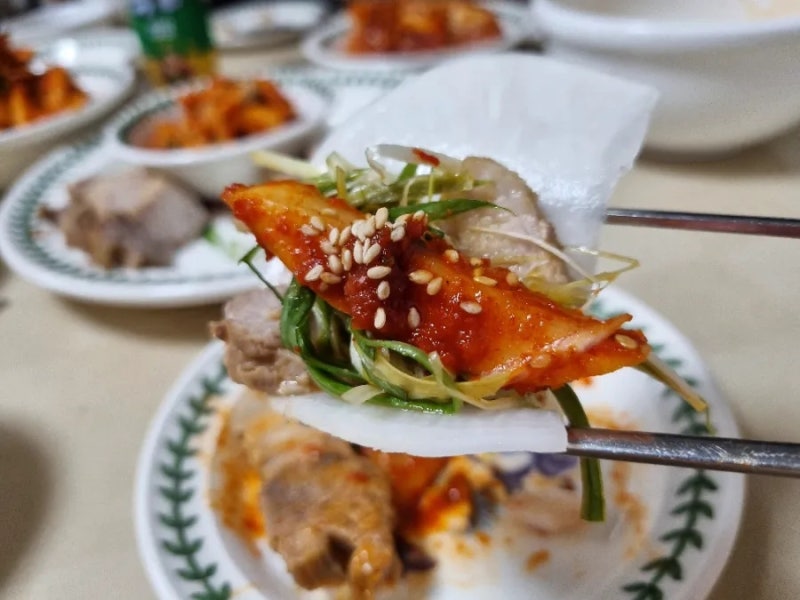 보쌈 만들기, 물엿으로 절이면 끝! 오독오독 보쌈무김치 레시피｜집에서 보쌈 시리즈 2