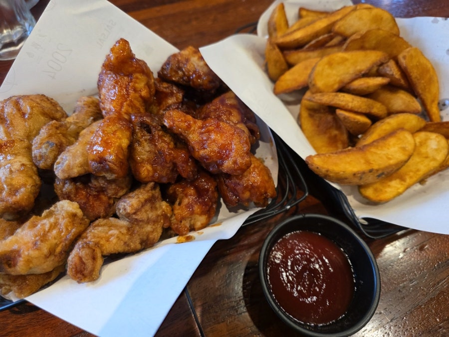 교촌치킨 염창점 사진 6