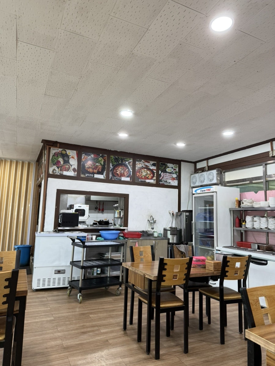 산골우렁쌈밥 사진 2