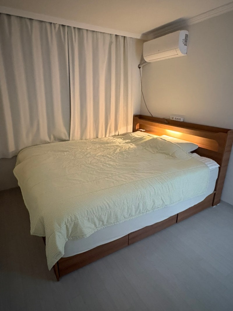 장인가구 메이비 LED 수납 침대프레임 라지킹 신혼가구 내돈내산 10개월 사용 후기