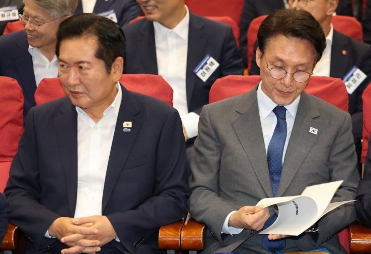 8·17 민주당 전당대회 여론조사 총정리 — '1순위 정청래, 2순위 송영길'의 함정