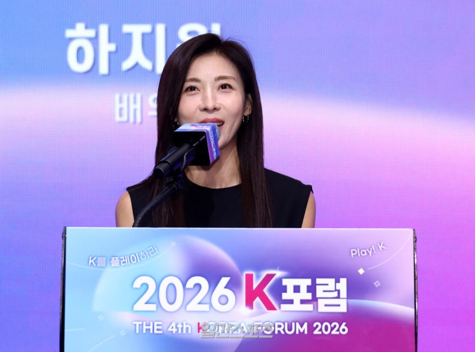 "스피드 탐내다가 그만..." 배우 하지원, 시구 앞두고 부상에 의상까지 교체