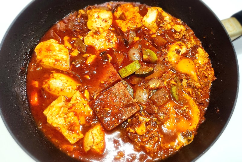 류수영 스팸 순두부찌개 레시피 어남선생 순두부찌개 만들기 feat. 런천미트