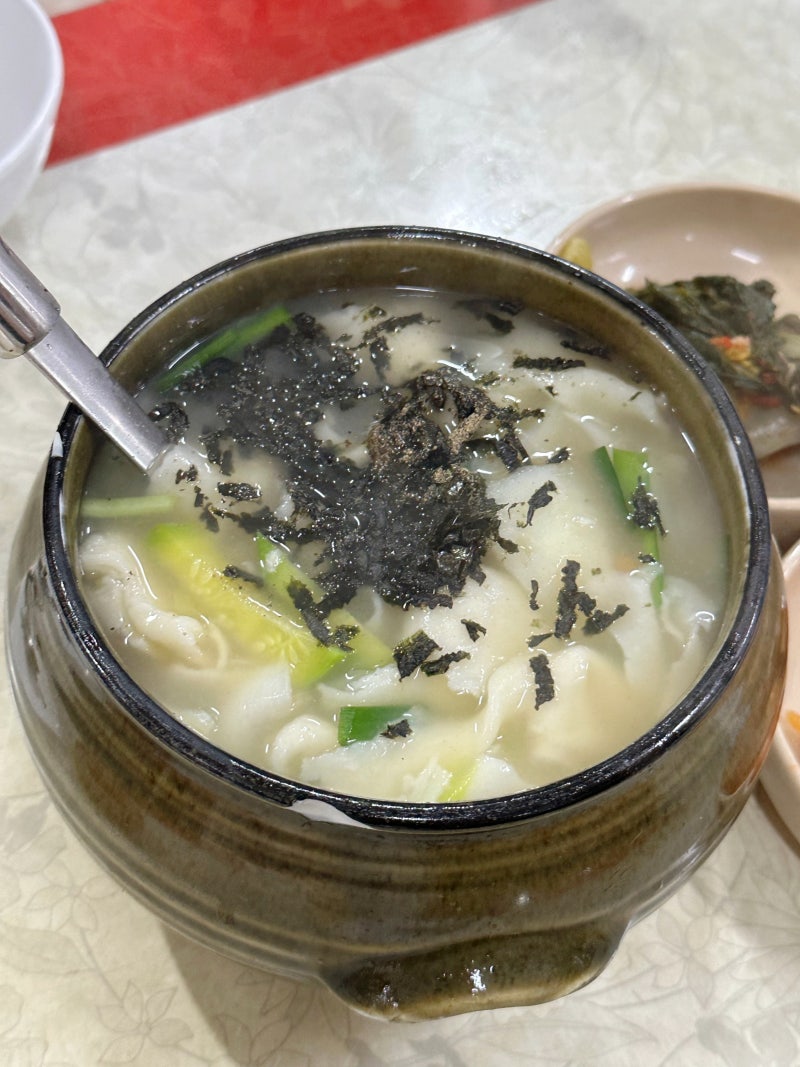 서울 수제비 맛집 삼청동수제비 비오는날 웨이팅 없이 바로 입장