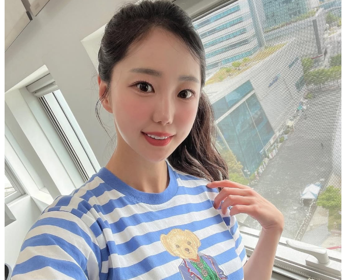 '골때녀' 에이스였다! 김가영 기상캐스터, 방송계를 사로잡은 반전 활약과 최근 근황