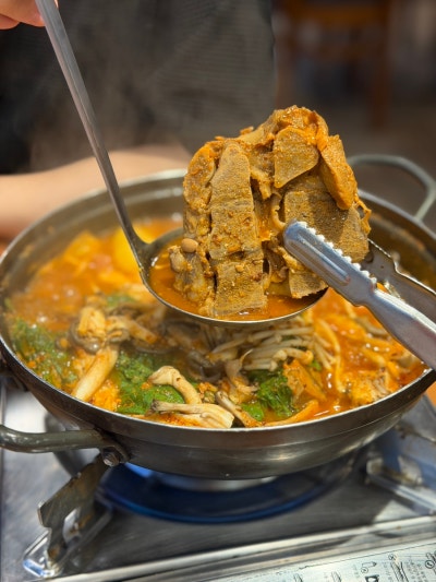 [홍대] 푸짐한 세트메뉴가 있는 한식 맛집 38년 전통 연남동감자탕 송가네감자탕 연남본점 후기