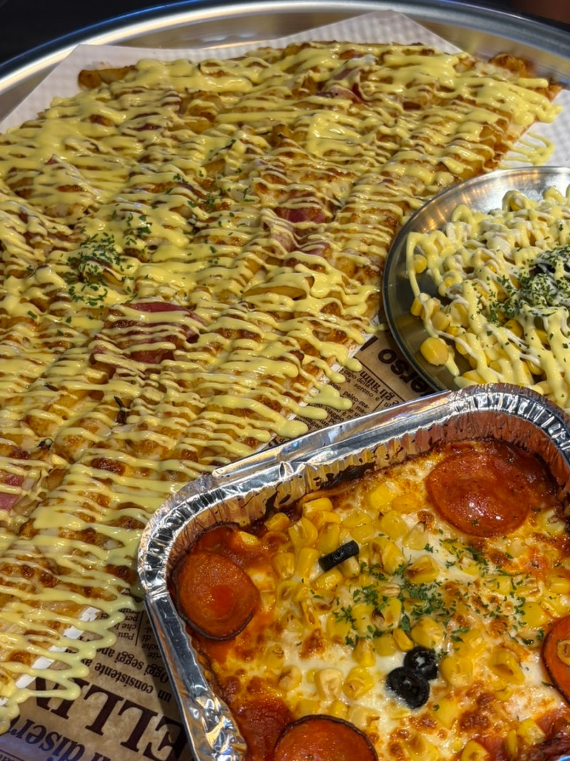 [서울 강남 맛집] 스포츠펍 레코드 피자 강남점| 대왕 피자 먹으면서 야구 보자!