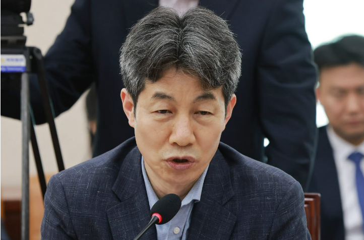 [긴급속보] 윤건영 "유시민 주장 논리적 비약"…민주당 자정능력 믿고 지켜봐 달라