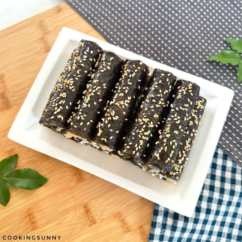 딱 2가지 재료만 넣어도 정말 맛있는 묵은지 참치 꼬마김밥 만들기 간단한김밥 묵은지참치김....