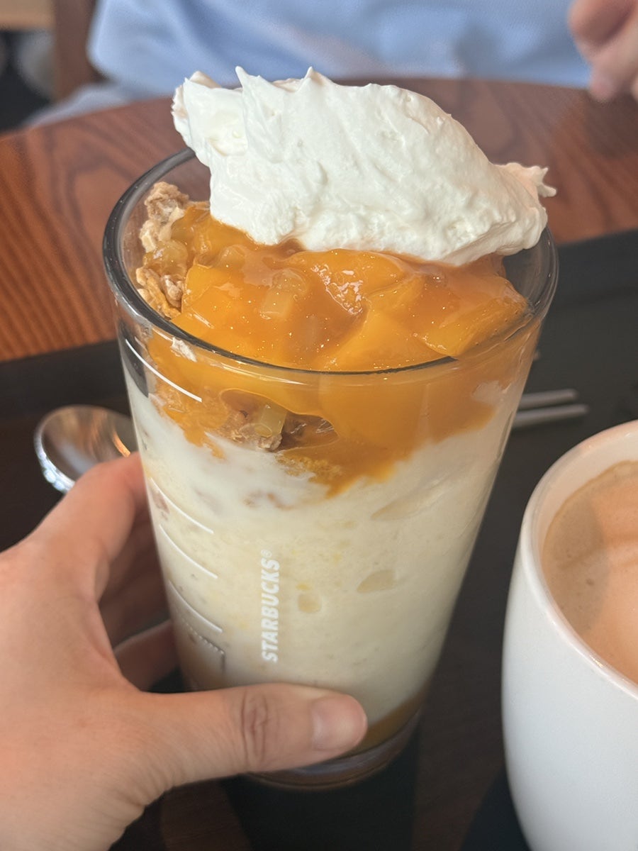 스타벅스 김포구래DT점 사진 6