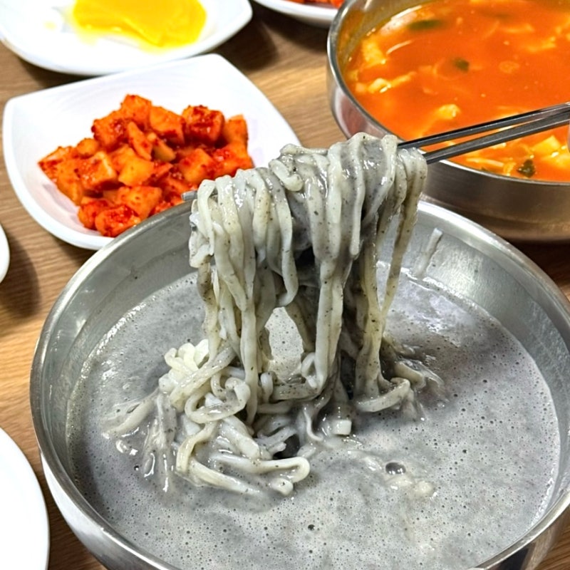 울산 언양 맛집: 양지혜매운수제비/인기메뉴 계절 특미 검은 콩국수 개시!