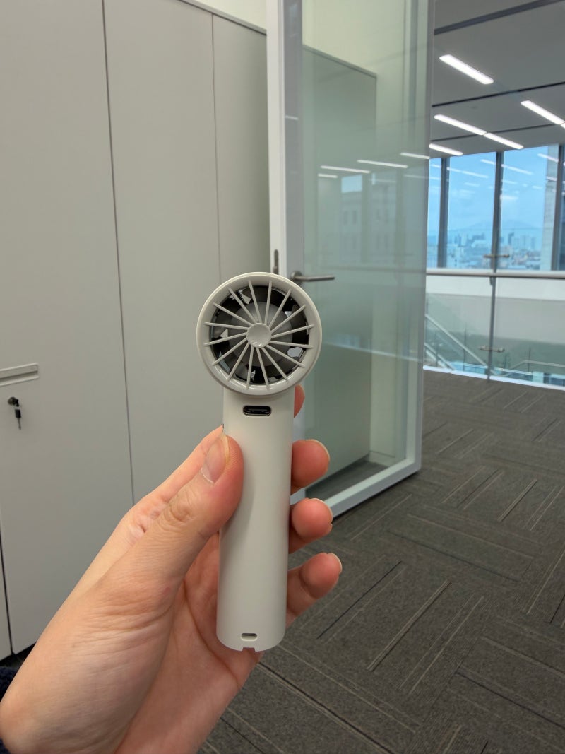[내돈내산] 루메나 초소형 휴대용 무선 선풍기 FAN JET MINI 크림화이트