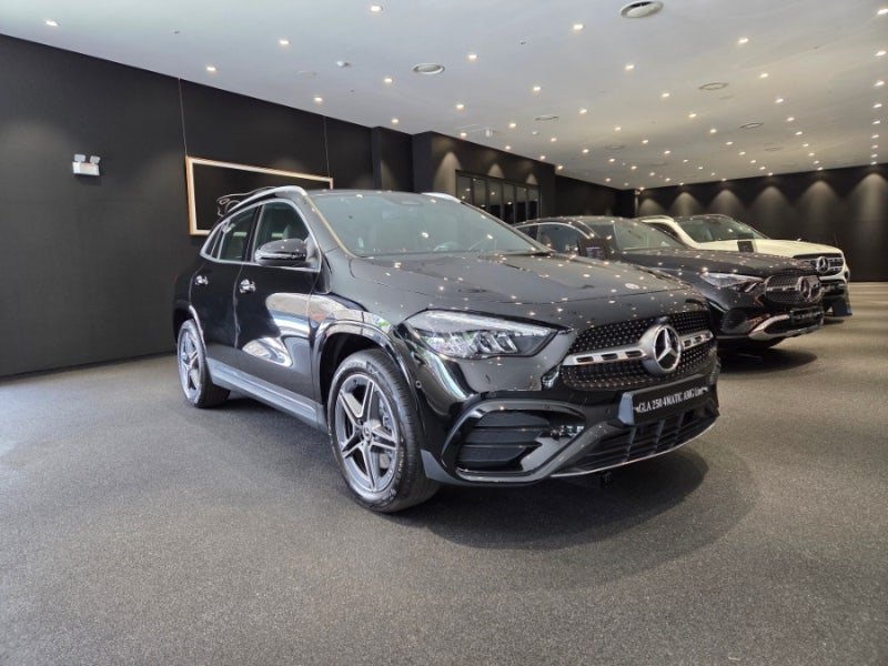 벤츠 GLA 250 4MATIC – 도심과 여행을 모두 지배하는 럭셔리 컴팩트 SUV” 벤츠 성남전시장 조형 ....