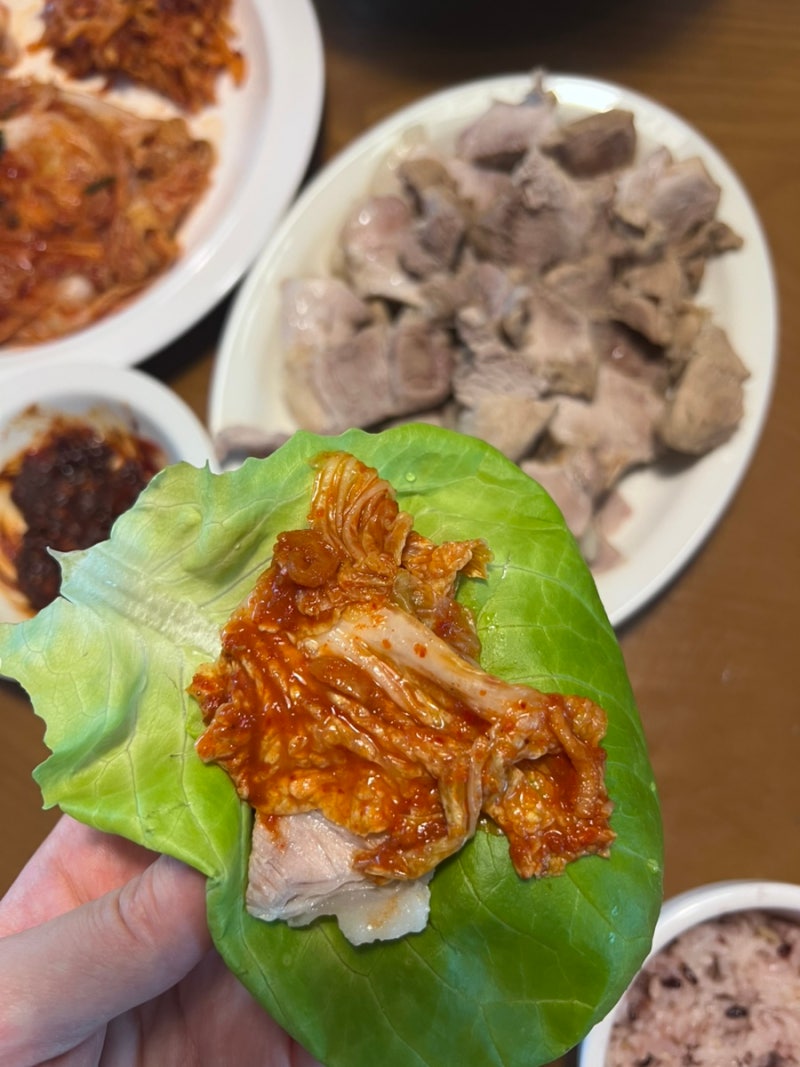 조선호텔 김치 4kg 수육과 함께 먹어봤어요 !