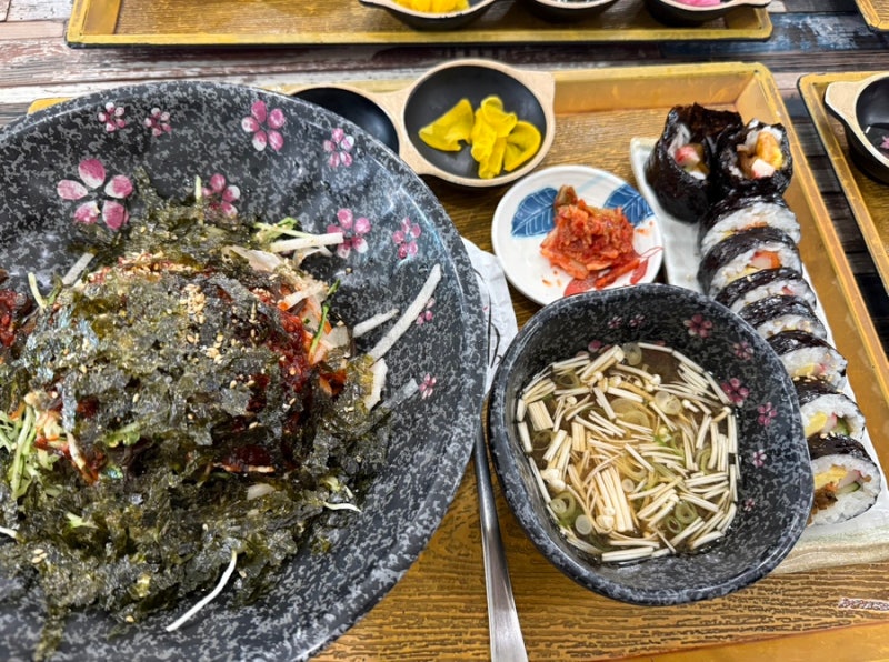 포항 조사리 맛집 반송정국시｜메밀소바와 즉석김밥이 유명한 로컬 맛집