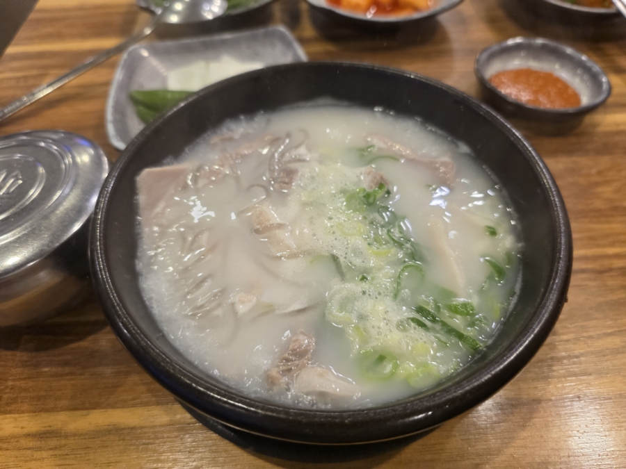 진국정돼지국밥 남천직영점 사진 5