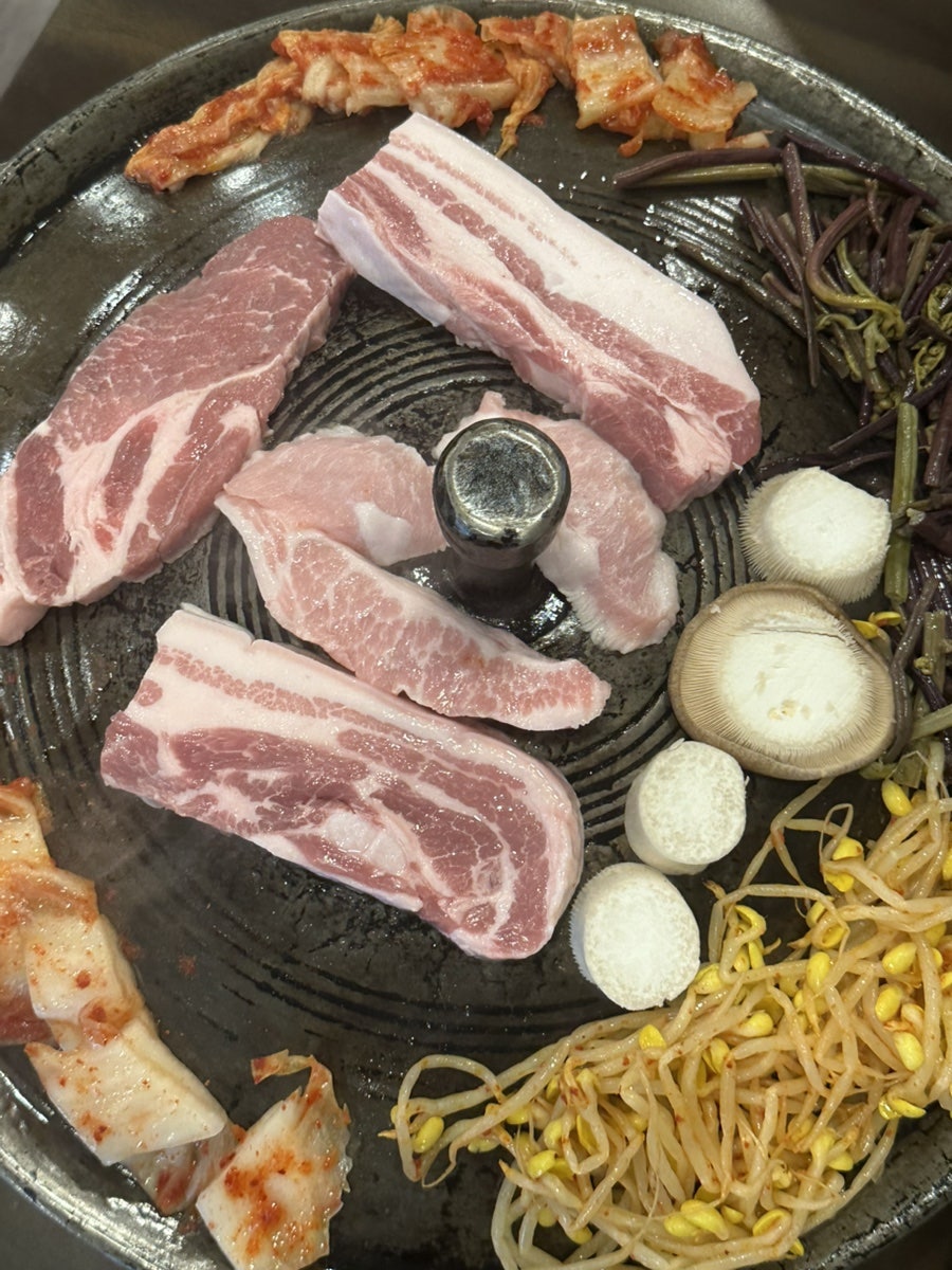 황금돼지 솥뚜껑삼겹살 진안2호점 사진 6