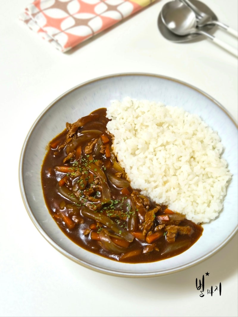 하이라이스 | 실패 없는 한 그릇 요리, 고체 하이라이스 믹스로 완성하는 맛있는 한 끼