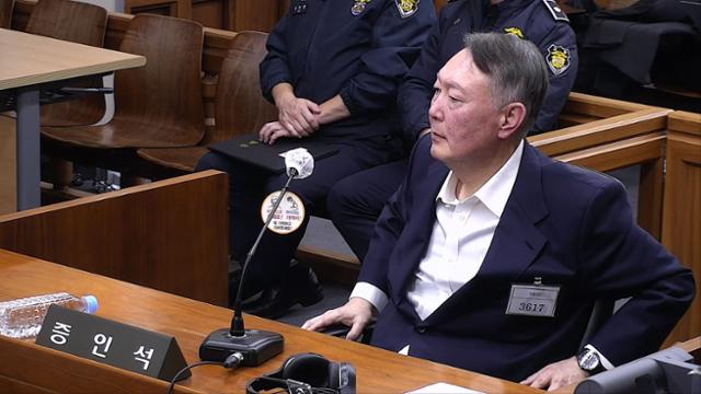 [속보] 윤석열 <b>징역</b> 5년 구형…이종섭 '호주 도피'에 특검 "형사사법 ....